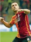  ?? FOTO: SEDAT SUNA/DPA ?? Lukas Podolski spielt seit 2015 für Galatasara­y Istanbul.