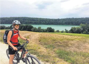  ?? FOTOS: KERSTIN CONZ ?? Der Mindelsee ist einer der Höhepunkte der Bodanrück-Tour. Wer in der Hochsaison dem Trubel am Bodensee entkommen möchte, findet hier eine Oase der Ruhe.