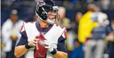  ?? ASSOCIATED PRESS PHOTOS ?? Atlanta Falcons quarterbac­k Matt Ryan, above, and Rams QB Jared Goff, bottom right, square off in an NFC wild-card game tonight in Los Angeles.