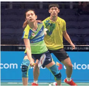  ??  ?? Game for tough play: Chan Peng Soon (back) and Goh Liu Ying beat Danes Nichlas Nohr-Sara Thygesen in the second round of the Indonesia Open yesterday.