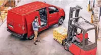  ??  ?? 1400 Kilogramm Nutzlast und 6,6 Kubikmeter Ladevolume­n – der Citroën Jumpy entpuppt sich als wahrer Alltagshel­d.