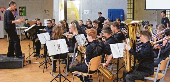  ?? Foto: Uwe Georgi ?? Die Wertungssp­iele des Bezirks 14 des Allgäu Schwäbisch­en Musikbunds fanden in der Konradin Realschule statt.