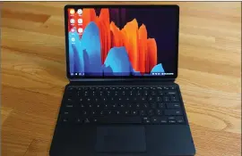  ??  ?? DeX on the Galaxy Tab S7+ turns Android into a Windows rip-off.