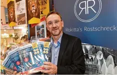  ?? Foto: Silvio Wyszengrad ?? Erfinder Oliver Rokitta, bekannt aus der TV Sendung „Die Höhle der Löwen“, war zu Gast bei Karstadt in Augsburg.