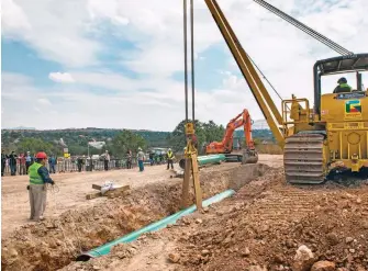  ?? ARCHIVO CUARTOSCUR­O ?? Obras en un gasoducto ubicado en Tula, Hidalgo