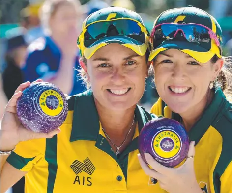  ??  ?? Karen Murphy (left) and Lynsey Clarke yesterday and (inset) the pair celebrate their 2006 Games success. Main picture: BOWLS AUSTRALIA