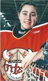  ??  ?? Charline Labonté en 1999, dans l’uniforme du Titan d’Acadie-Bathurst. - Archives