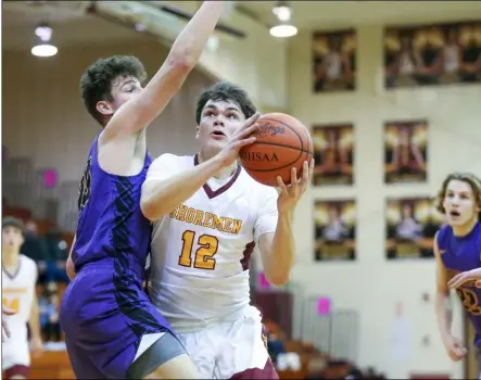  ?? MARK KEMPTON — FOR THE MORNING JOURNAL ?? Avon Lake hosted Avon in a Southwest Conference matchup Saturday, January 30, 2021at Avon Lake High School.
