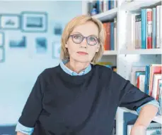  ?? FOTO: LISA MATHIS ?? Eva Schmidt stellt in Bregenz ihr neues Buch vor.