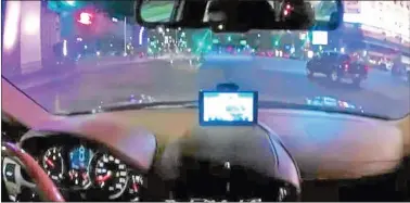  ?? CAPTURA WEB ?? ALTA VELOCIDAD. El video que muestra la picada en el centro porteño fue subido a Youtube.