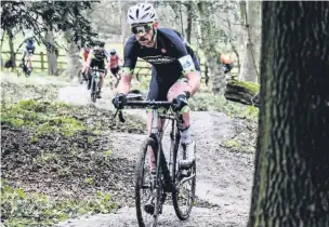  ?? Ellen Isherwood ?? ●● Dave Haygarth showing his class through the wooded section to take 2nd overall in the V50 race