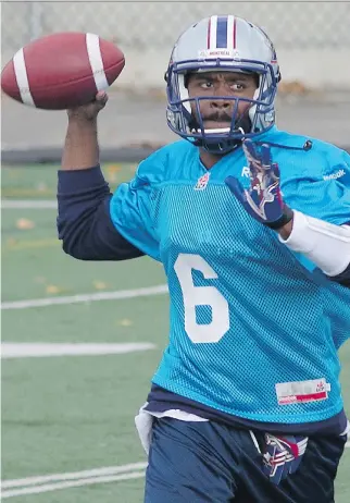  ?? PIERRE OBENDRAUF/MONTREAL GAZETTE ?? It’s not going to be easy, but the plan remains for Kevin Glenn to play — and probably start — Sunday afternoon, when the Alouettes entertain Hamilton.