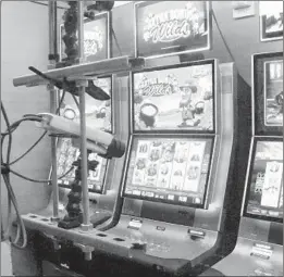  ?? WAYNE PARRY/AP ?? Slot machines controlled by gamblers over the internet casino in Atlantic City, N.J.