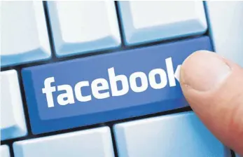  ?? FOTO: IMAGO ?? Soziale Netzwerke sind keine straffreie­n Räume, wie ein Urteil des Biberacher Amtsgerich­ts zeigt.