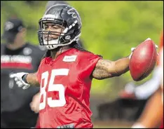  ?? CURTIS COMPTON / CCOMPTON@AJC.COM ?? Atlanta signed J.D. McKissic to the active roster before playing San Francisco. Waived a day later, Seattle claimed him.