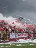  ?? JOHN DURÁN ?? La afición local protagoniz­ó un llenazo en el estadio Jorge Palmareño Solís.