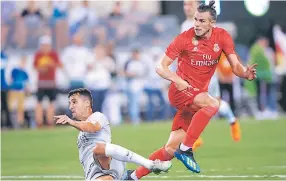  ??  ?? GALÉS. El delantero Gareth Bale jugó un gran encuentro y fue el gran guía del Real Madrid en el compromiso de anoche frente a los italianos.