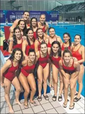  ??  ?? El waterpolo, uno de los equipos femeninos clasificad­os