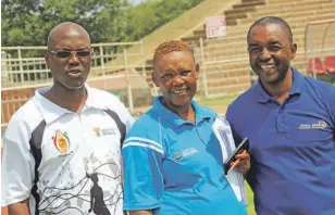  ??  ?? Pius Ledwaba, Athletics coach at Dorothy
Langa Primary School, Mosuana Phoshoko, secretary
of the Polokwane
Cluster and Leon Maakamedi, chairperso­n
of Pietersbur­g
Cluster Athletics.