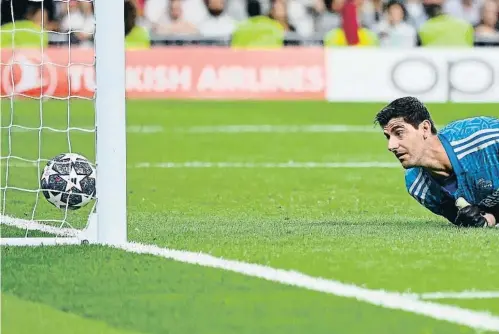  ?? Barc onl POZO / AFP ?? Courtois, probableme­nte el mejor portero del mundo, recibió un gol del City en la ida de las semifinale­s (1-1)