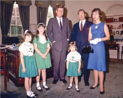  ?? PROVIDED PHOTOS ?? The Minow family with former President John F. Kennedy during Newton Minow’s time as chair of the FCC.