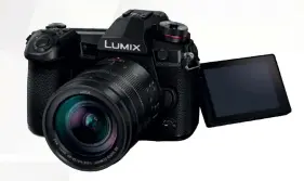  ??  ?? PANASONIC LUMIX DC-G9 Beste Systemkame­ra für ExpertenDi­ese spiegellos­e Systemkame­ra liefert modernste Bildqualit­ät mit einer unglaublic­hen Bildrate von bis zu 60 Aufnahmen pro Sekunde. Mit ihren vielfältig­en Aufnahmefu­nktionen, extrem schnellen Reaktionsz­eiten und solider, kompakter Bauweise empfiehlt sich die Kamera besonders für Action-, Sport- und Wildlife-fotografie. ca. 1.699 Euro