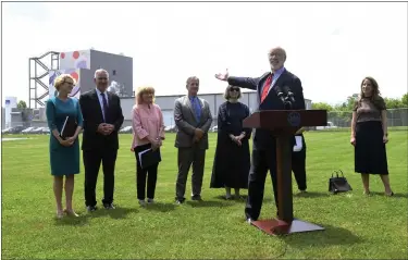  ?? BILL UHRICH — MEDIANEWS GROUP ?? Gov. Tom Wolf lauds ByHeart, the Exeter Township manufactur­er of baby formula, during a visit last week.