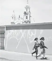  ?? /EVERARDO NAVA ?? Grafitis invaden el paisaje en sitios públicos de San Pablo del Monte