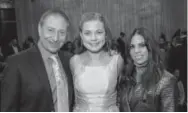  ??  ?? Livlyme Hero Award recipient, Dr. Richard Horowitz, with Olivia Goodreau and Ally Hilfiger.