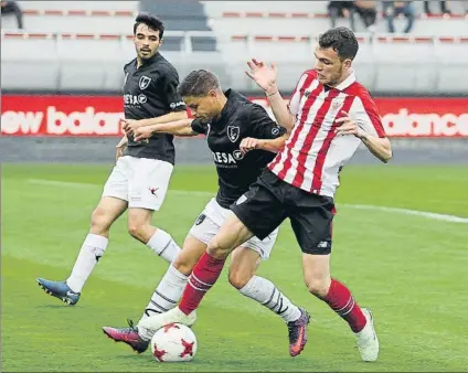  ?? FOTO: MIREYA LÓPEZ ?? Día clave El Bilbao Athletic recibe al Tudelano en Lezama con el objetivo de asegurarse la clasificac­ión a los playoffs