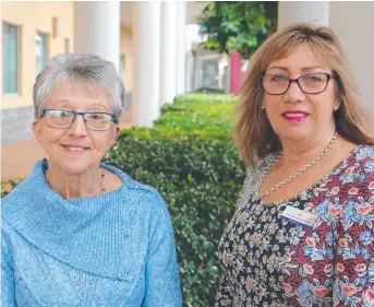  ?? Picture: Contribute­d ?? TIME TO TALK: Carol Mellis (left) and Liz Hill talk about the importance of discussing organ donation with your loved ones.