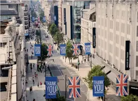  ?? EPA ?? La crisi a Oxford Street.
Anche la nota zona dello shopping di Londra è stata segnata dal Covid- 19