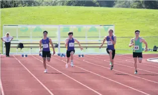  ?? PICTURE: Graham Mattacks ?? Jake Cover (22) and Joe Carter (45) running the 100m at the Yeovil Summer Track Series