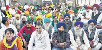  ?? ANI ?? Farmer leaders gather to attend Samyukt Kisan Morcha (SMK) meeting at Singhu Border to discuss the future course of action in New Delhi on Sunday.