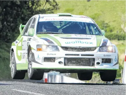  ?? PHOTO: FAST COMPANY/PROSHOTZ ?? Glenn Inkster and Spencer Winn (Mitsubishi Evo 8) are gunning for their fifth consecutiv­e Targa NZ win.