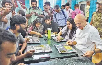  ?? HT FILE ?? Actor Anupam Kher, who returned to the campus after 40 years, interacts with FTII students in Pune.