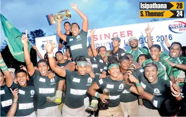  ??  ?? The mean Green Machine regains the Schools League title with an unbeaten record - Pix by Amila Gamage