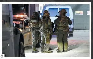  ?? PHOTOS MARTIN CHEVALIER ?? Les policiers ont interpellé au moins trois membres en règle des Hells Angels, sans toutefois les arrêter. Sur la photo, il s’agit d’Yves « Flag » Gagné du chapitre de Trois-Rivières.La SQ a utilisé un nouveau véhicule blindé pour perquisiti­onner le nouveau repaire du groupe de motards.Une soixantain­e de policiers ont participé à la descente qui se déroulait hier soir à Saint-Cuthbert.