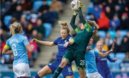  ??  ?? Manchester City lead the WSL but Chelsea would go top if points per game were used. Photograph:Tim Williams/Action Plus/Shuttersto­ck