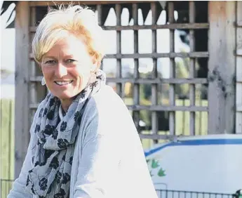  ??  ?? Karen Todd has told familiessh­e will be retiring early from her role of headteache­r of Richard Avenue Primary.