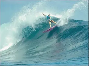  ?? WSL ?? CREST-RISEN: South Africa’s Bianca Buitendag won her Round 2 heat and placed third in Round 3 at the Fiji Women’s Pro this week.