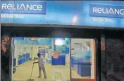  ?? REUTERS/FILE ?? A Reliance Communicat­ions store in Kolkata