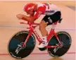  ??  ?? 55,089 km Victor Campenaert­s, belga di 28 anni, è il detentore del Record dell’Ora: l’ha stabilito il 16 aprile ad Aguascalie­ntes (Messico)