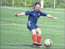  ?? DESIREE ANSTEY/ JOURNAL PIONEER ?? Katie-Grace Noye kicks the ball during soccer action against a team from Fredericto­n, N.B., during the weekend in Summerside.
