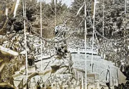  ?? Foto: Kommunalar­chiv Herford ?? Das Denkmal für den Sachsenher­zog hat „ganz Herford“1899 mit großem Pomp eingeweiht.