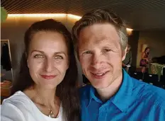  ?? TWITTER ?? Nancy Holten mit Jonas Fricker, Nationalra­t der Grünen.
