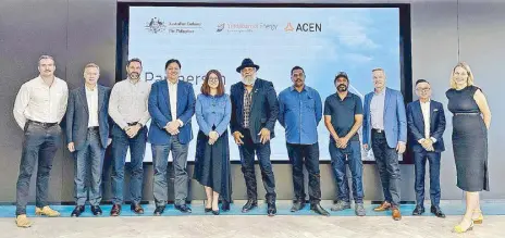  ?? ?? ACEN executives led by president and CEO Eric Francia and Australian Ambassador HK Yu (4th and 5th from left, respective­ly) welcome the Yindijibar­ndi delegation on their first visit to the Philippine­s.