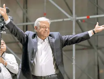  ?? REUTERS ?? Flamante presidente electo. Andrés Manuel López Obrador festeja las urnas.