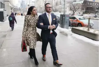  ?? ANDREW FRANCIS WALLACE/TORONTO STAR ?? Andrew Curnew, with wife Rita Kilislian, vows to continue the quest to clear his name despite this week’s setback.