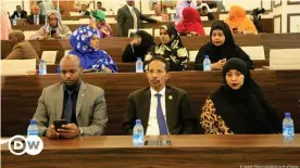  ??  ?? Although this picture suggests otherwise, women make up barely a quarter of parliament­arians in Somalia
